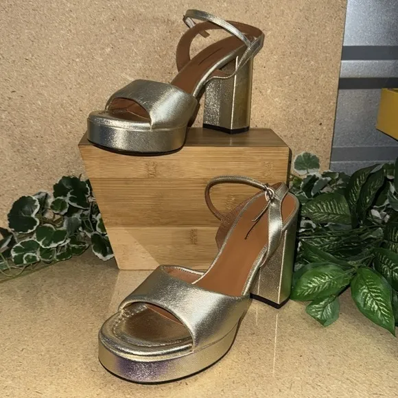 Anthropologie Gold Platform Sandals.  (341234_301)