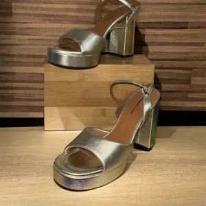 Anthropologie Gold Platform Sandals.  (341234_301)