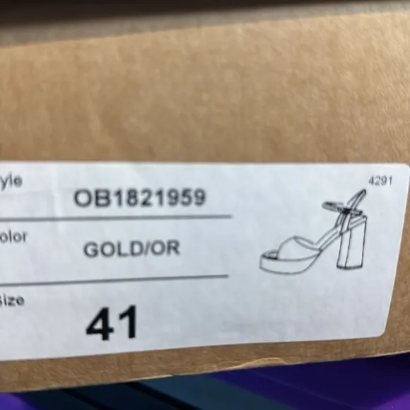 Anthropologie Gold Platform Sandals.  (341234_301)