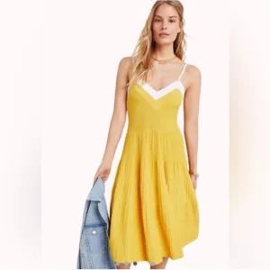 Anthropologie Jolie Tiered Sun Dress Yellow Large Stretch Travel Statement