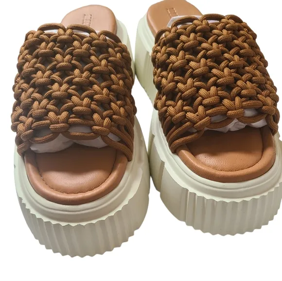 Anthropologie NIB Maeve Crochet Platform Slide Sandals Size 9