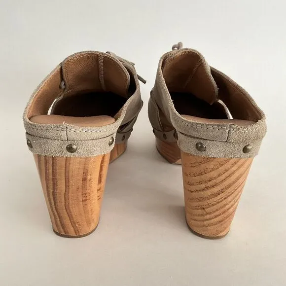 Anthropologie Pilcro Clog 9M Taupe Kilty Sandals Wooden Heel Retro Tassel