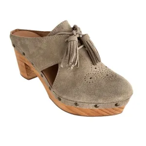 Anthropologie Pilcro Clog 9M Taupe Kilty Sandals Wooden Heel Retro Tassel