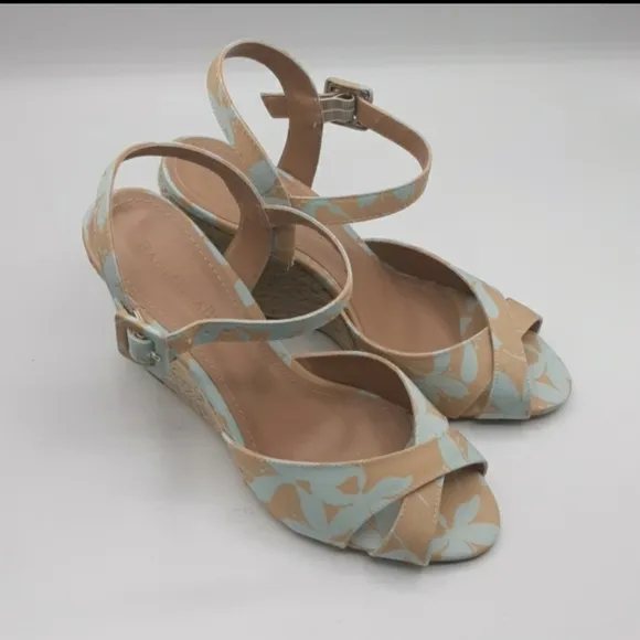Anthropologie Raphaella Booz Floral Wedge Sandals