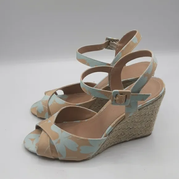 Anthropologie Raphaella Booz Floral Wedge Sandals