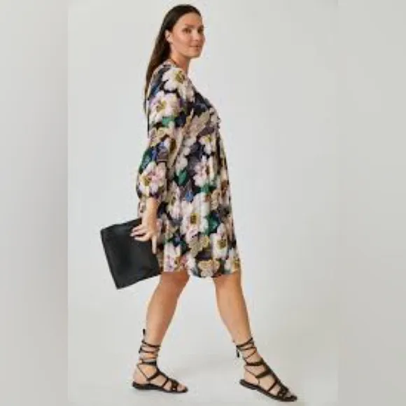 Anthropologie Tiered V Neck Floral Dress Balloon Sleeves excellent Size XL