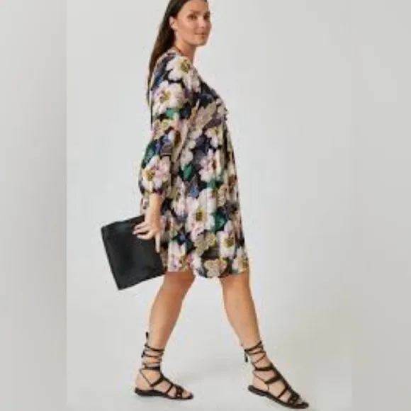 Anthropologie Tiered V Neck Floral Dress Balloon Sleeves excellent Size XL