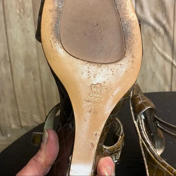 Aquatalia heels