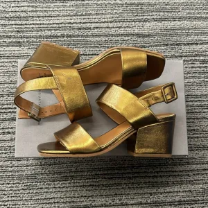 🔥🔥🔥Aquatalia Metallic Gold Leather Sandals Heels Size 7