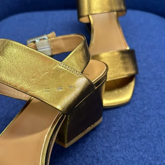 🔥🔥🔥Aquatalia Metallic Gold Leather Sandals Heels Size 7