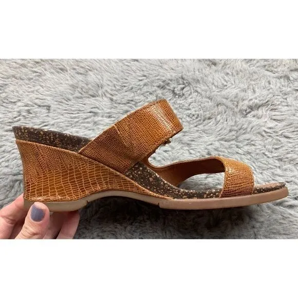 Ariat crocodile embossed leather wedge sandals