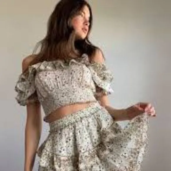 Aritzia Sunday Best Lady Vintage Floral Fleurs Retro skirt