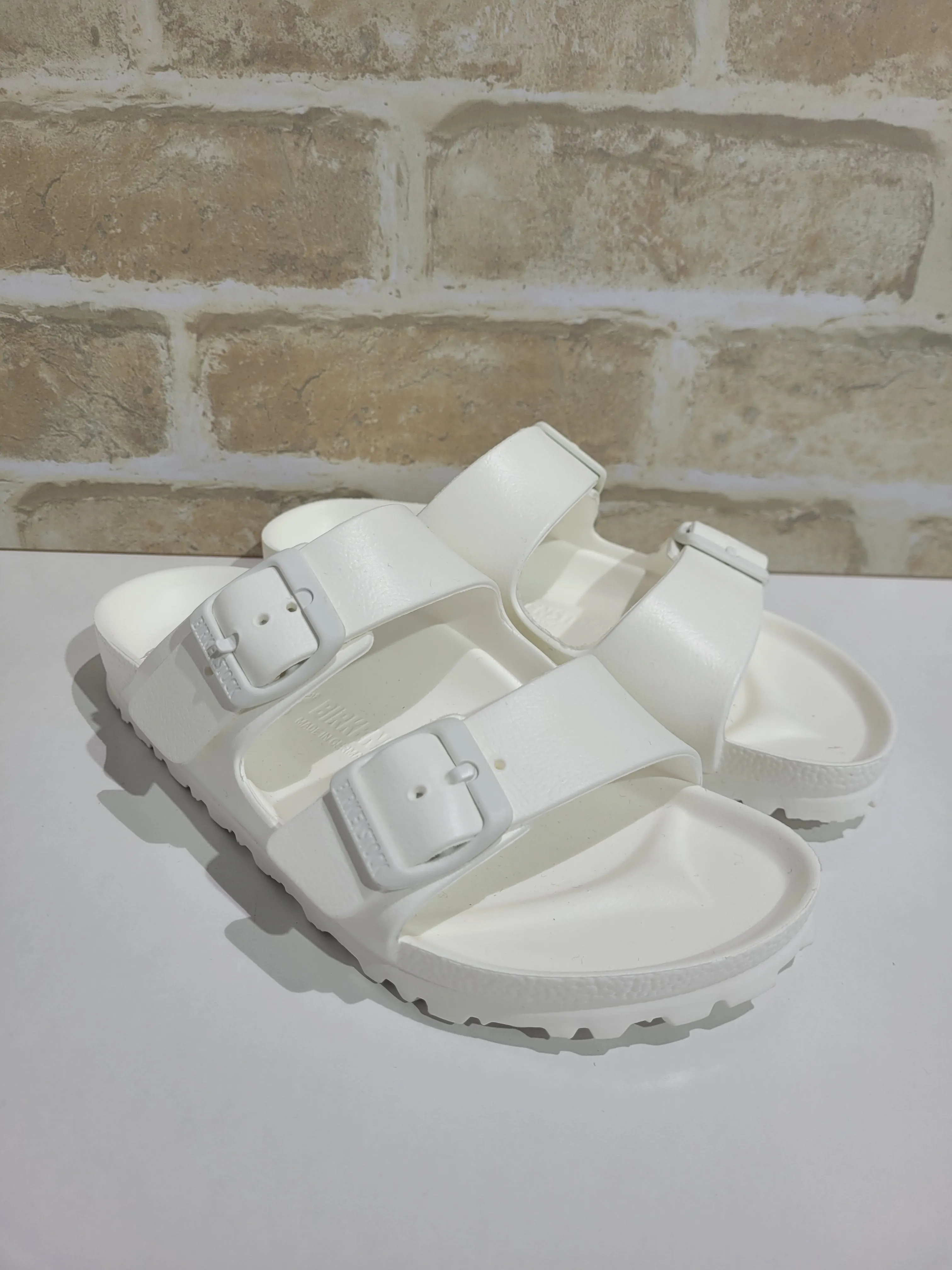 Arizona EVA Narrow White by Birkenstock