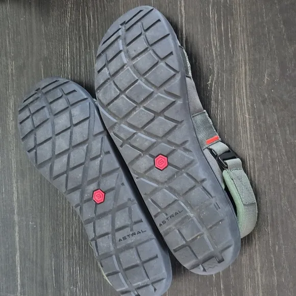 Astral Men's PFD Sandals Size 12 Cedar Green Great condition