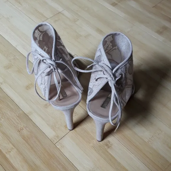 Audrey Brook Margaret heels.