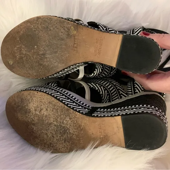 Authentic beautiful Hermes wedge sandals. Very unique and comfy! *pre-owned