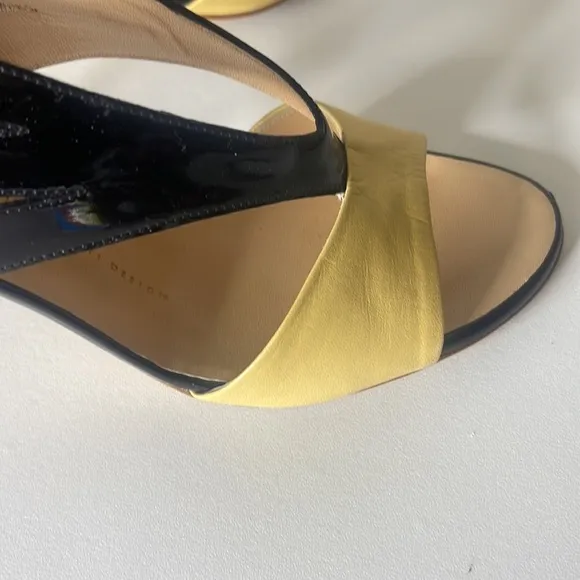 Authentic GIUSEPPE ZANOTTI Nude/Black leather  patent opentoe pumps sandals 38