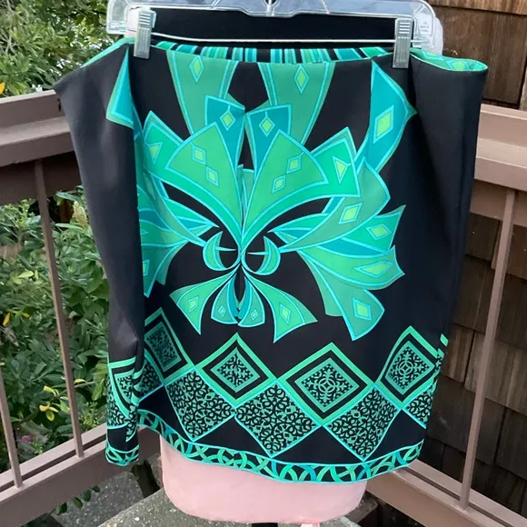 Averardo Bessi black &amp; green pattern mini skirt,, size 20