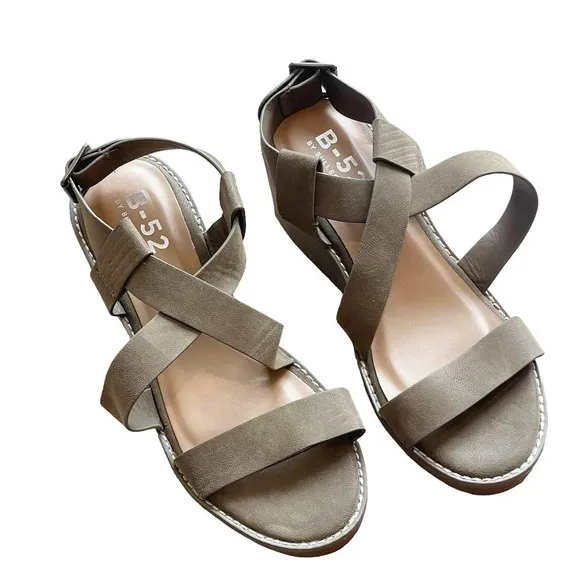 B-52 by Bullboxer Ivvy Sandals Adjustable Buckle Strap Olive Size 9