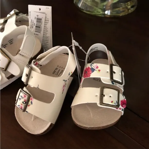 Baby Gap Buckle Sandals Set Size 1 0-3M White Floral Spring Summer Shoes NWT!!