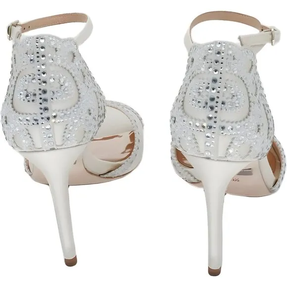 Badgley Mischka Ivory Roxy Dress Sandal for Women - Size 6.5 M US