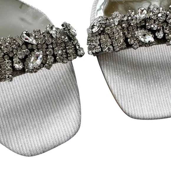 Badgley Mischka Jackie Jeweled Silver Glitter Sandal Wedding Formal Size 8 NWT