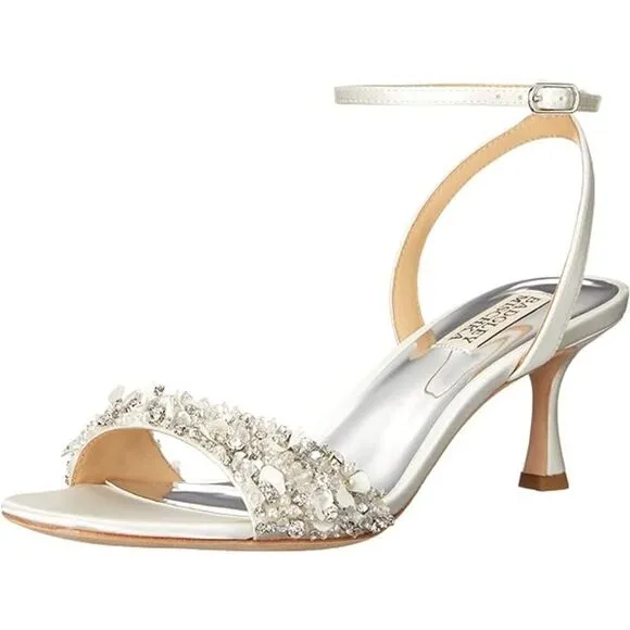 Badgley Mischka Telissa Embellished Evening Sandals Heels Soft White Size 6 NIB