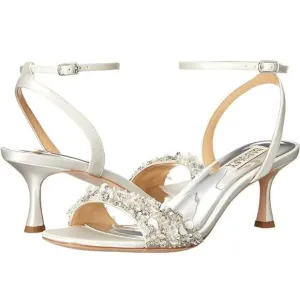 Badgley Mischka Telissa Embellished Evening Sandals Heels Soft White Size 6 NIB