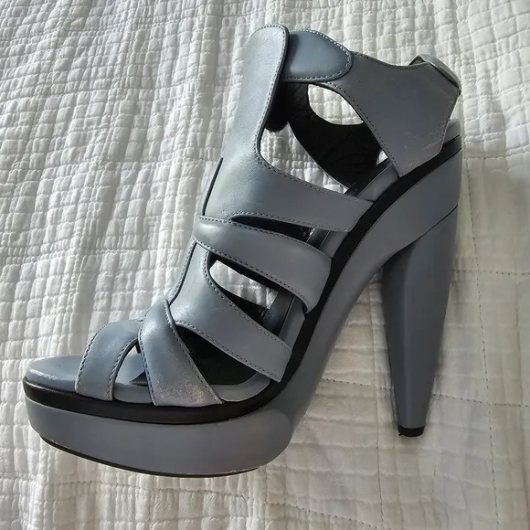 Balenciaga | Auth Wooden Heel Platform Sandals 7