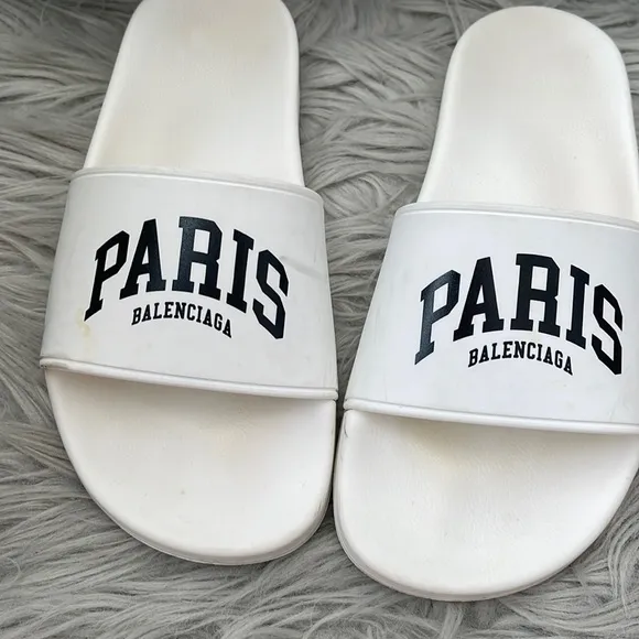Balenciaga Paris pool slide sandals