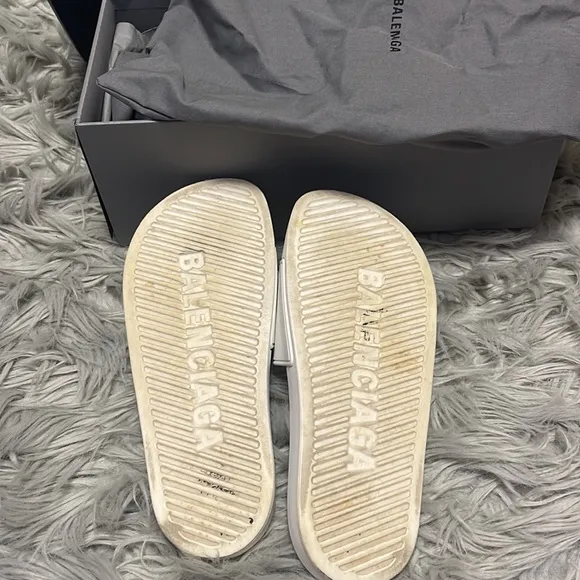 Balenciaga Paris pool slide sandals