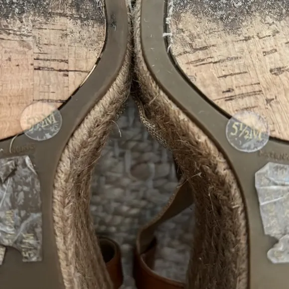 BANANA REPUBLIC CORK AND LEATHER WEDGE SANDALS- SIZE 5.5