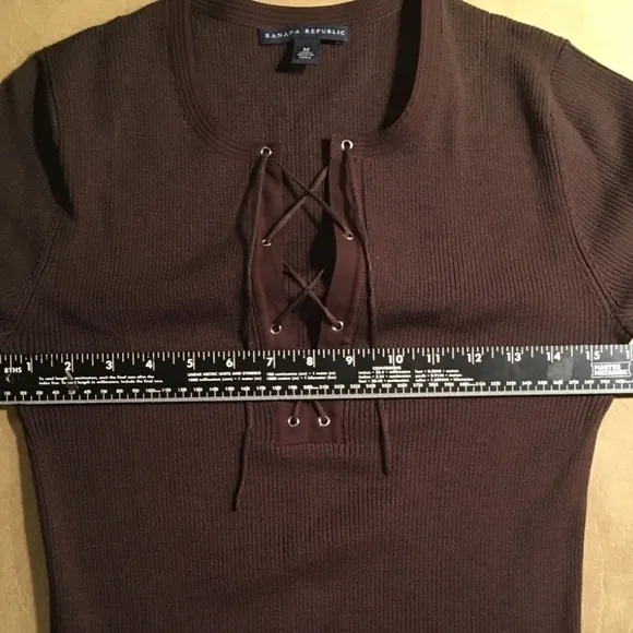 BANANA REPUBLIC Silk Blend SPRING SUMMER Henley Pullover SWEATER, BROWN, Size M