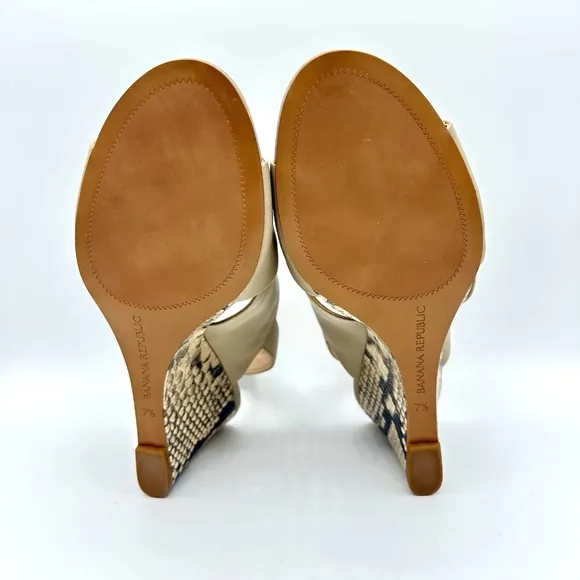 Banana Republic Taupe Leather Crossover Wedge Sandals~Size 7.5~ Snakeskin Heel