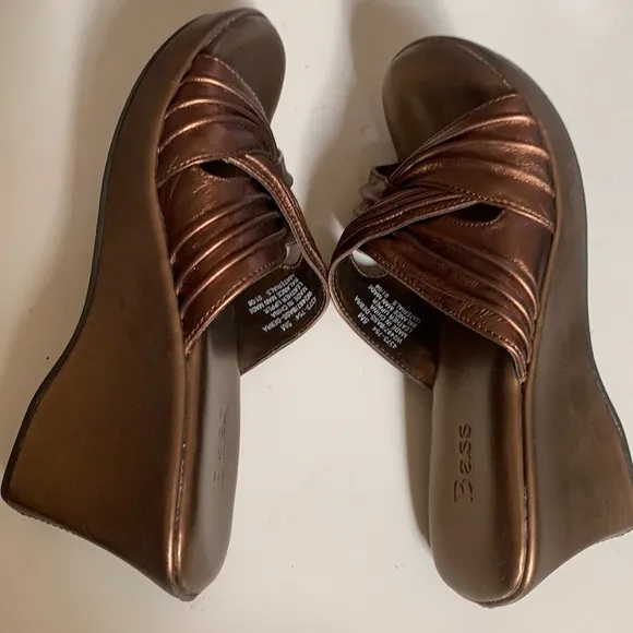 BASS COPPER LEATHER SANDALS WEDGES SLIP ON 5M OPEN TOE SHOES