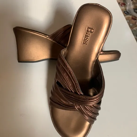 BASS COPPER LEATHER SANDALS WEDGES SLIP ON 5M OPEN TOE SHOES