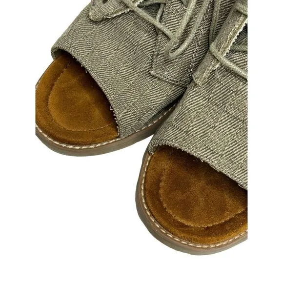 Bearpaw aracelli wedge sandals in bark size 11