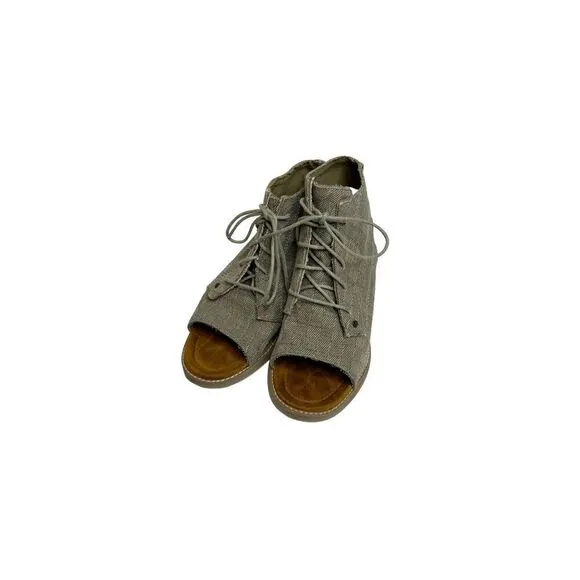 Bearpaw aracelli wedge sandals in bark size 11