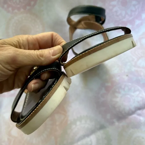 Bernardo Alexis Black Antique Calf Leather Ankle Strap Sandals Size 8.5