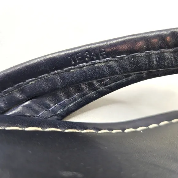 Bernardo Miami Navy Blue Leather Sandals Sz 8.5
