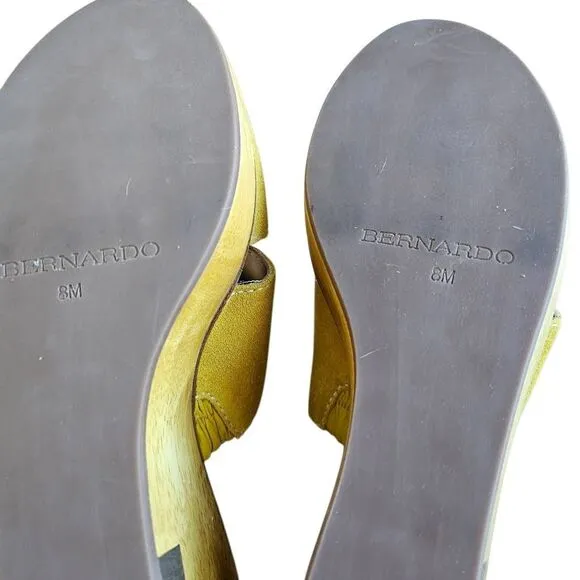 Bernardo womens Sz 8 mustard yellow suede leather Wedge sandals 3'