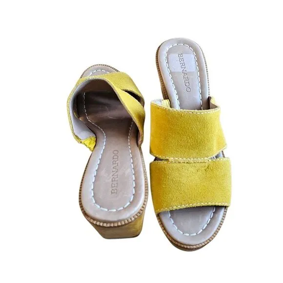 Bernardo womens Sz 8 mustard yellow suede leather Wedge sandals 3'