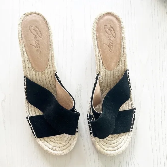 Bettye Muller Espadrille Wedge Platform Sandals Black Suede size 10 NWOT