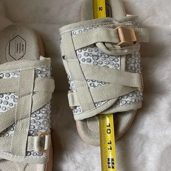 Beyond the edge of the world Beige slides sandals rhinestones accents SZS ,W10