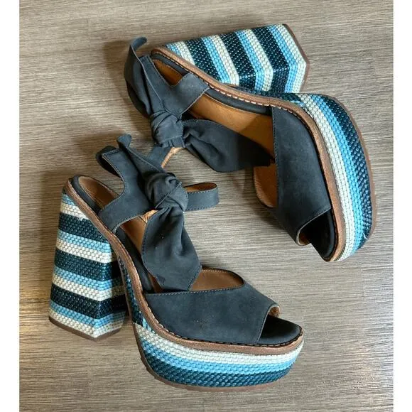 BILL BLASS Bolton Leather Platform bow strap Sandals In Denim Blue Size 7