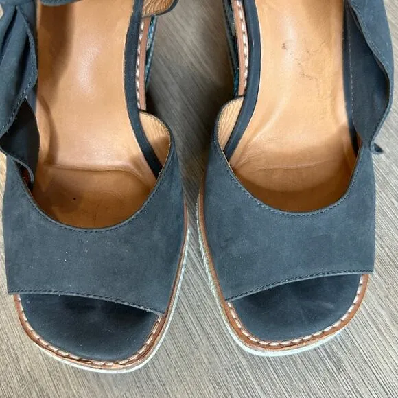 BILL BLASS Bolton Leather Platform bow strap Sandals In Denim Blue Size 7