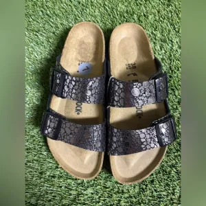 Birkenstock Arizona Black and Sliver Regular New With Tag