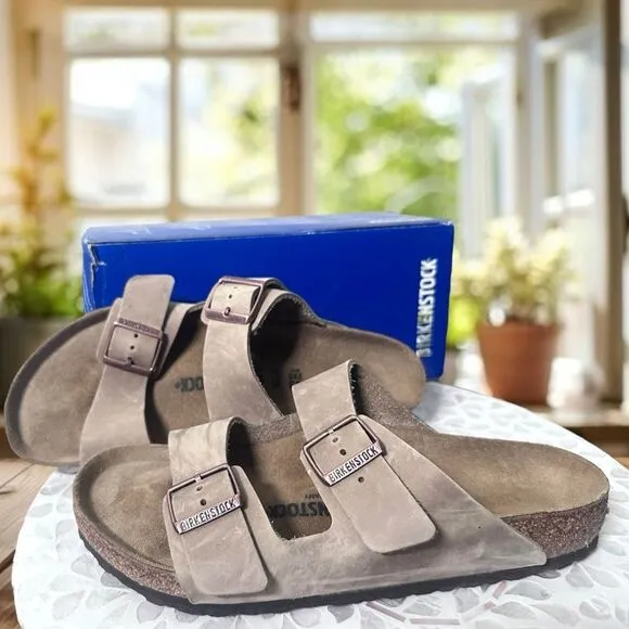 Birkenstock Arizona Leather Two Strap Buckle Sandals Size EU 43