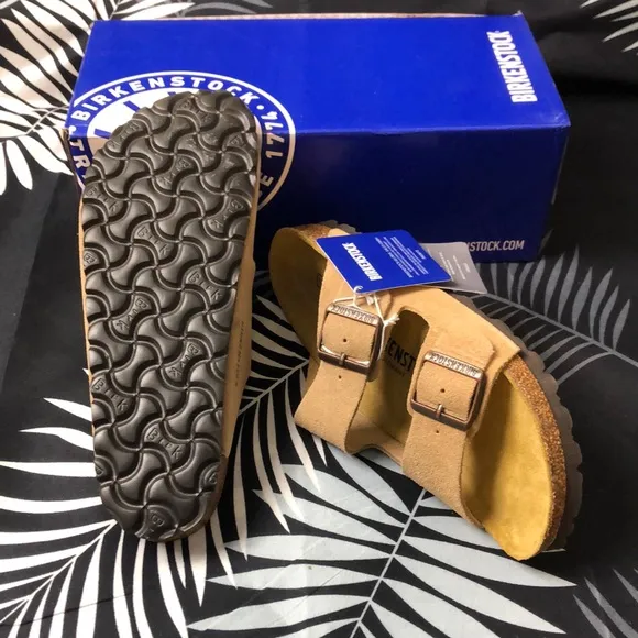 Birkenstock Arizona Suede Sandals Women's Narrow Latte Cream