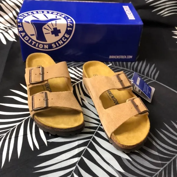 Birkenstock Arizona Suede Sandals Women's Narrow Latte Cream